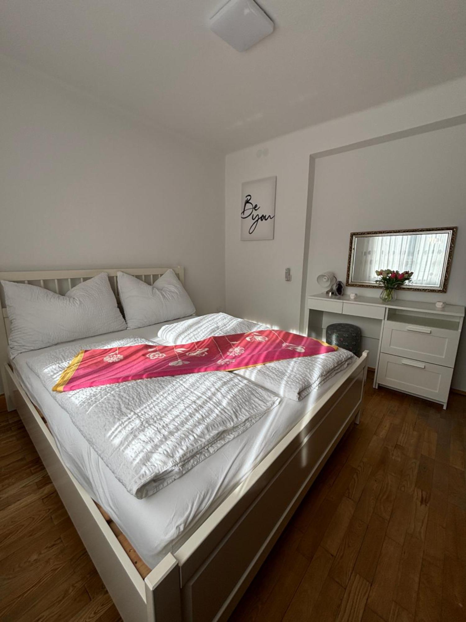 Wohnung See- Und Bergnaehe Gmunden Dış mekan fotoğraf